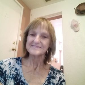 Meet your Posher, Loretta